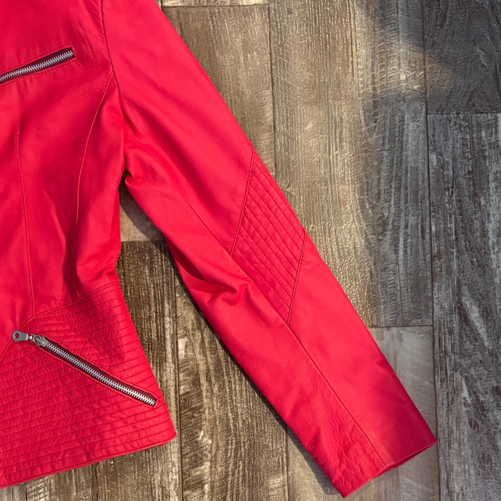 Vera Pelle Hot Pink Faux Leather Moto Jacket with Zipper Accents - Picture 5 of 14